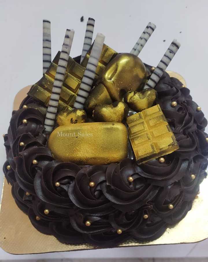 Premium RED N White Velvet Cake